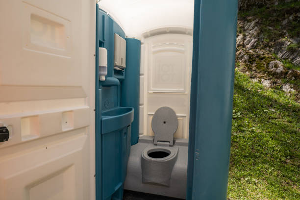 Best Luxury portable toilet rental  in Collinwood, TN