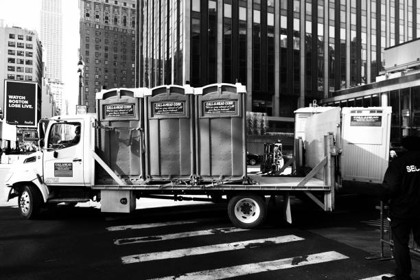 Best Portable toilet rental cost  in Collinwood, TN